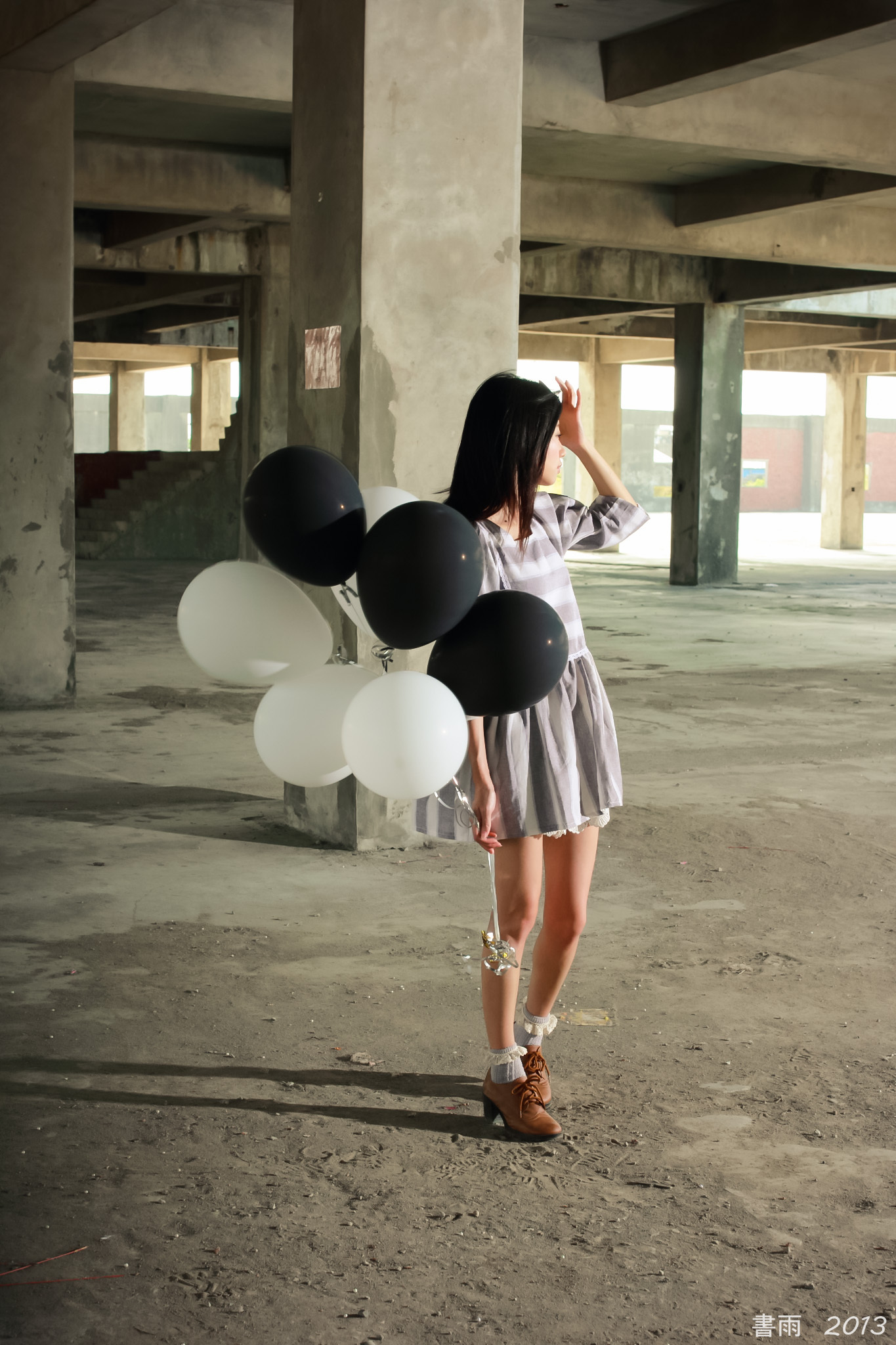 [Beautyleg番外篇]2013-10-12 可艾彰滨废墟外拍